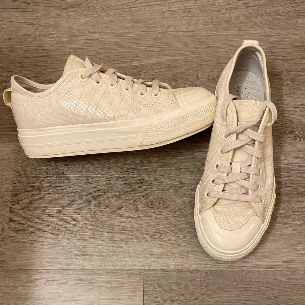 Adidas Nizza Platform, women’s size 8. Cream color